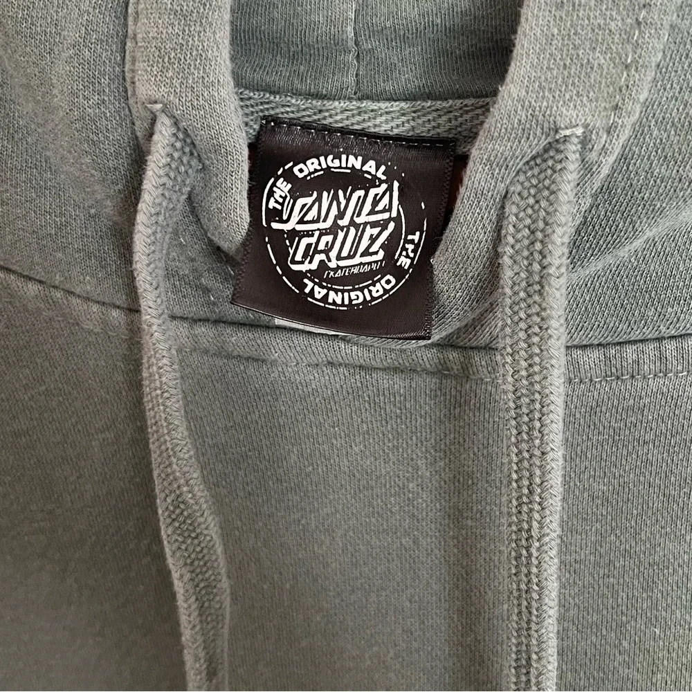 Independent Santa Cruz Skateboard Green Hoodie Sweatshirt Adult Size Medium - Picture 4 of 5